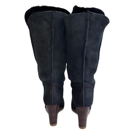 UGG Aprelle Nubuck leather, shearling lined boots. GUC Size 7 - Picture 8 of 11
